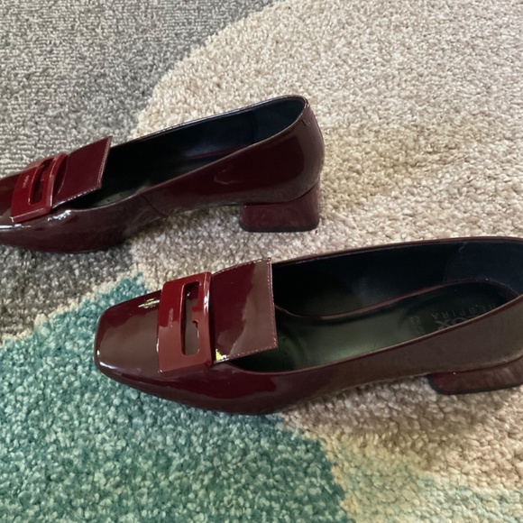 Geox Italian Patent Shoes - Picture 4 of 11